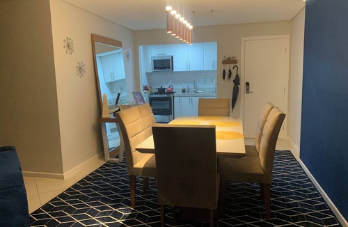Praia de Itaparica Apartment | 3-bedroom apartment in Itaparica with AC and only 50 feet from the beach.