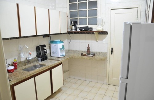 Itarare Apartment | 3 Bedroom Apartment in Front of Itararé Beach/S.V.