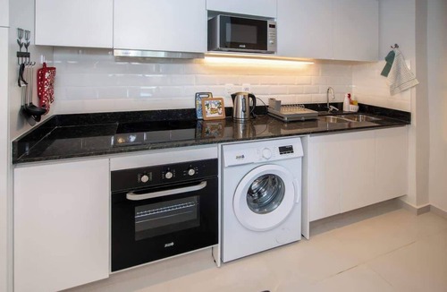 Asuncion Apartment | 3 mins walk to Malls | Pool, Gym, Cinema | 200Mbps