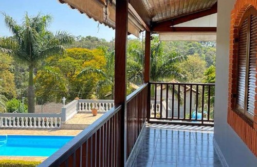 Alpes de Atibaia House | 350 m² House ∙ 4 bedrooms ∙ 14 guests