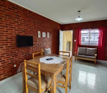 Pergamino Apartment | 4 Estaciones