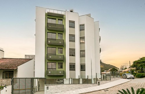 Carvoeira Apartment | 500m da UFSC | Smart TV de 43" #CARV05
