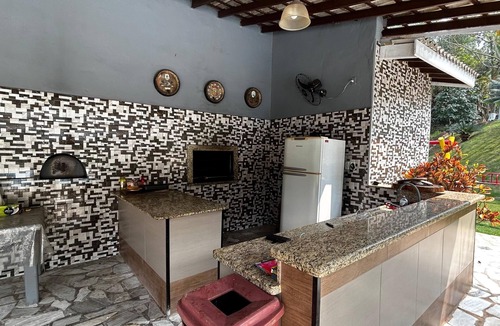 Braganca Paulista House | 6-bedroom farmhouse with Wi-Fi