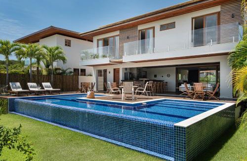 Farol Villa | 6 suítes com sofisticação e conforto na Praia do Forte!