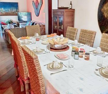 Interlagos Bed & Breakfast | 600 m² Bed and breakfast ∙ 5 bedrooms ∙ 14 guests