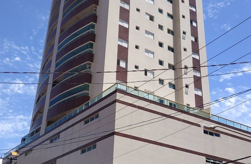 Vila Assuncao Apartment | 80m² apartment with 2 bedrooms, 1 minute from the beach, balcony with barbecue, Wi-Fi.