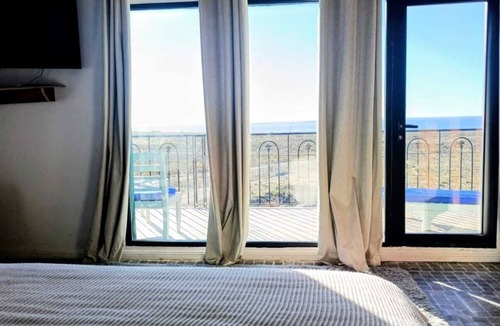 Camarones Apartment | A boutique hotel where you can explore Patagonia amid tranquility and warm hospitality.