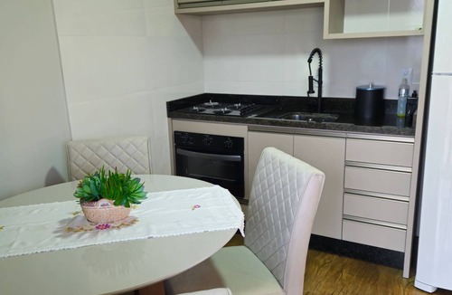 Centro House | A retreat for couples, just 1 minute from Bombinhas Beach.