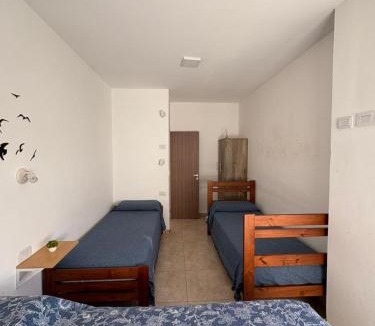 Miramar Apartment | Alojamiento con pileta y desayuno - Cerca de la playa