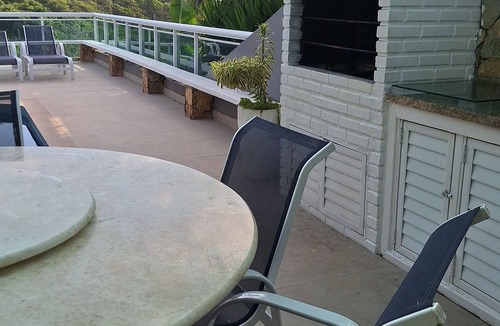 Buzios House | Alto de Geribá | Swimming pool, sauna and barbecue area