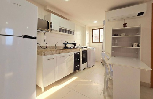 Poco Apartment | Amaranth By Hosppedar
