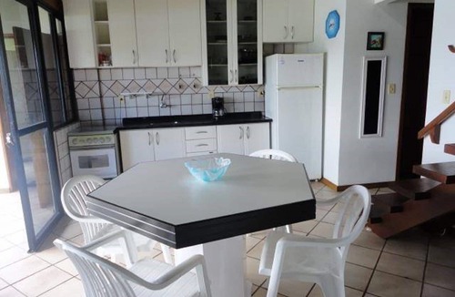Centro Apartment | Amazing View - Apartment 150 m from Bombinhas Beach