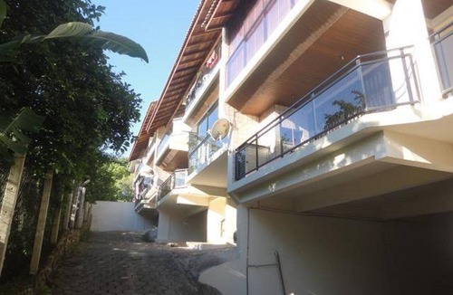 Centro Apartment | Amazing View - Apartment 150 m from Bombinhas Beach
