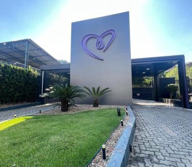 Embu das Artes Hotel | Amy Motel