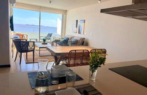 Colonia del Sacramento Apartment | Ap 603 Recrea tu vista con los Atardeceres frente al Río