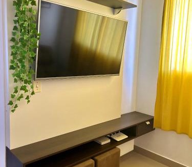 Londrina Apartment | Ap Completo vista para rua ArCond WiFi Piscina