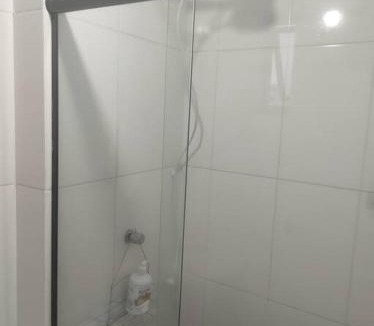 Alexandra Apartment | Ap Studio Amplo e Arejado, com Internet rápida, Fácil acesso ao centro e Porto de Paranaguá