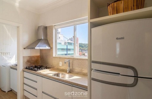 Pioneiros Apartment | Ap w/Balcony 8 min the BC Ferris Wheel MNS0701