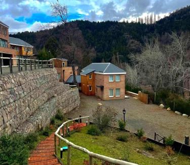 San Martin de los Andes House | APART con vista y CERCA DEL CENTRO ideal para 4 personas