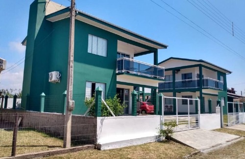 Passo de Torres Apartment | Apartamentos a 1 Quadra do Mar!