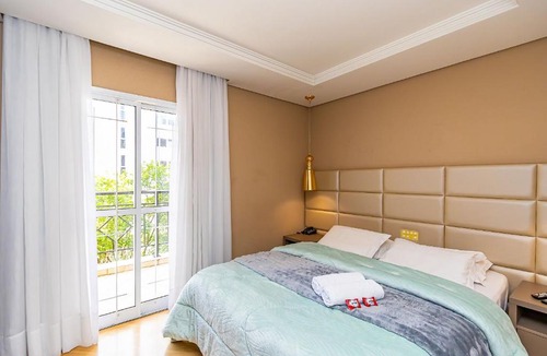 Batel Apartment | Apartamento 1 Quarto com Vaga no Batel - LUC0108