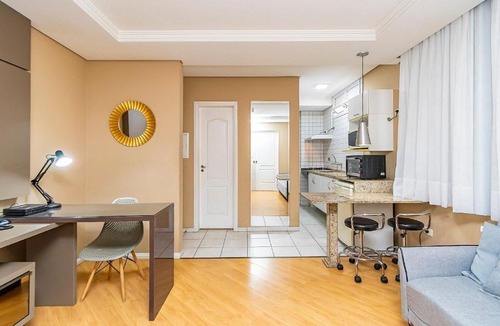 Batel Apartment | Apartamento 1 Quarto com Vaga no Batel - LUC0108
