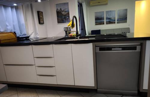 Ingleses Norte Apartment | Apartamento 700m da praia, com kit praia, estacionamento e ar condicionado