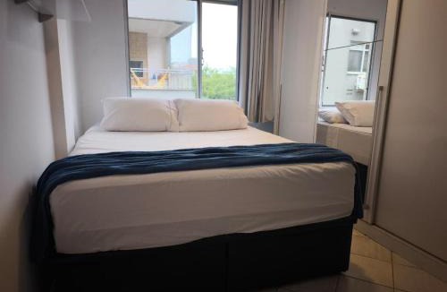 Ingleses Norte Apartment | Apartamento 700m da praia, com kit praia, estacionamento e ar condicionado