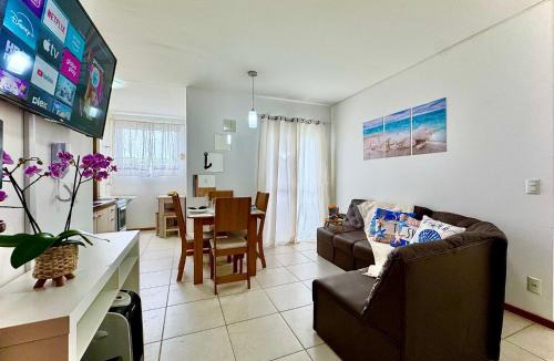 Itacolomi Apartment | Apartamento a 400M PRAIA com PISCINA sacada com CHURRASQUEIRA privativa Wi-Fi Portaria 24h PLAYGROUND INFANTIL vaga privativa de GARAGEM Reserve agora mesmo