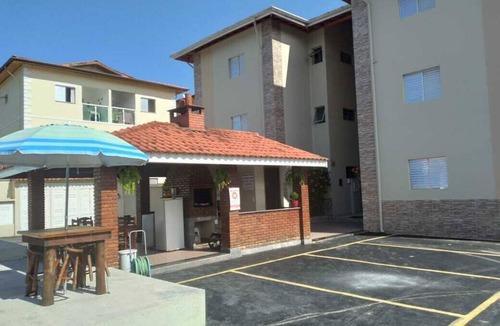 Downtown Ubatuba Apartment | Apartamento Aconchegante com Piscina e TV a Cabo