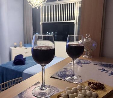 Sao Vicente Apartment | Apartamento com vista para o mar e pé na areia de verdade