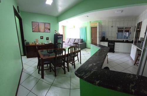 Ze Amandio Apartment | Apartamento Completo na Praia de Bombas - 3 quartos - 10 pessoas