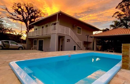 Reta Apartment | Apartamento em chácara com piscina próximo de praias com internet