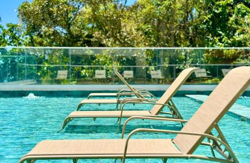 Itacolomi Apartment | Apartamento em Condomínio Frente-Mar com Piscinas, Jacuzzi Aquecida, Sauna, Academia, Brinquedoteca, Churrasqueira na Sacada, Cozinha Completa e Lazer de Home Club