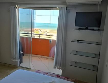 Praia do Meio Apartment | Apartamento interino com vista mar