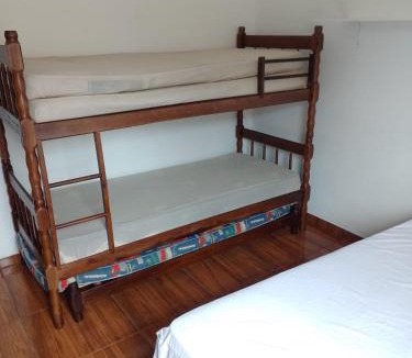 Praia Grande Apartment | Apartamento para até 10 pessoas e 2 vagas de garagem a 4 quadras Praia Grande - Ubatuba-SP