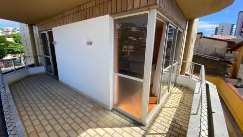 Ilheus Apartment | Apartamento Renoir, único por andar, 2 vagas de garagem e piscina - Centro, próximo ao Food Park