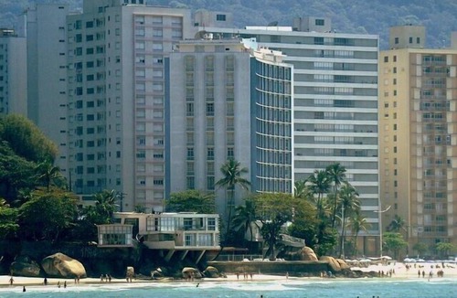 Asturias Apartment | Apartment, 1 bedroom, historic building in Pitangueiras, Guarujá.