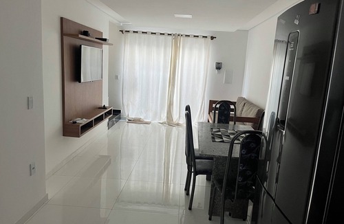Taperapua Beach Apartment | Apartment 13, a 6-minute walk from Taperapuan beach.