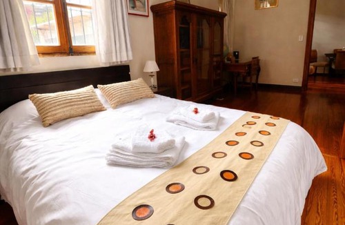 San Telmo Apartment | Apartment for Four One Block from San Telmo Square, One Block from San Telmo Market, Very Charming, Three Blocks from Puerto Mader