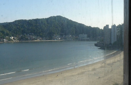 Sao Vicente Apartment | Apartment for rent for the season on the beach.