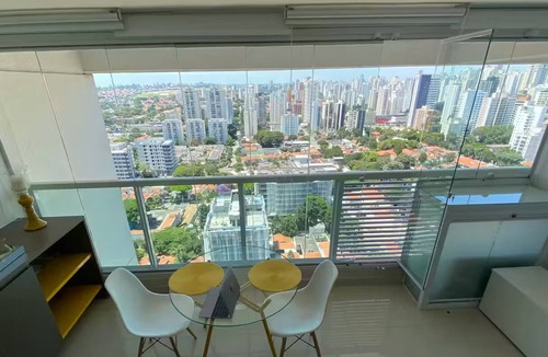 Brooklin Paulista Apartment | Apartment in Brooklin: Beautiful neighborhood view, garage, 2 swimming pools, gym and tennis court.