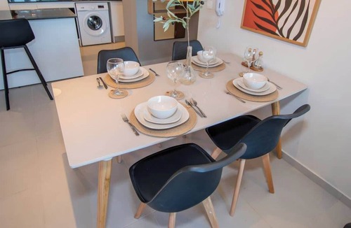 Asuncion Apartment | Apartment Near Malls with Pool, Gym, Cinema&WiFi