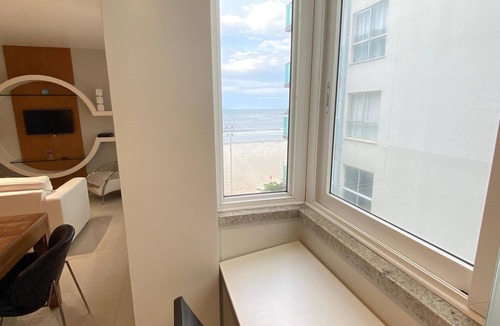 Centro Apartment | Apartment with Ocean View on Avenida Atlântica
