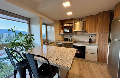 Mendoza City Center Apartment | APARTMENT WITH CITY AND MOUNTAIN/POOL VIEW