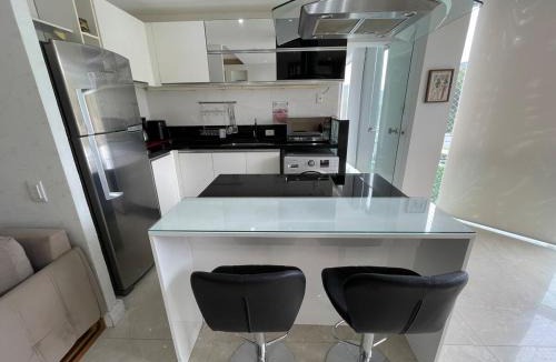 Camboinhas Apartment | Apt 2Q 100m Praia de Camboinhas com lazer completo