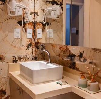 Coroa do Meio Apartment | Apt Contemporâneo perto da Praia de Atalaia