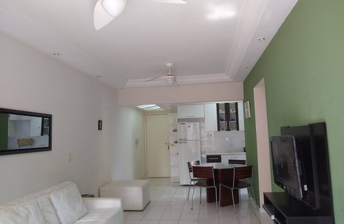 Jardim Tres Marias Apartment | Apt Enseada 2 bedrooms, 2 bathrooms, air conditioning, swimming pool, 350 mts. from the beach.