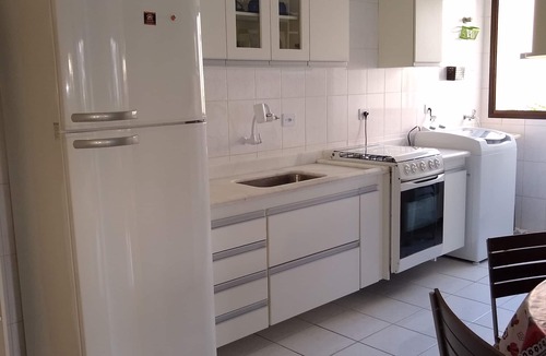 Jardim Tres Marias Apartment | Apt Enseada 2 bedrooms, 2 bathrooms, air conditioning, swimming pool, 350 mts. from the beach.