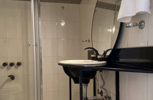 Retiro Apartment | Apt in Recoleta near Tourist Area